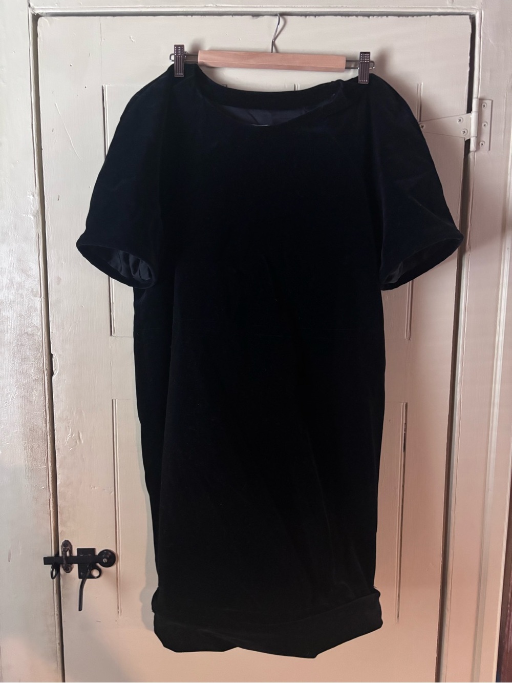 Julien David Black Velvet Short Sleeve Dress